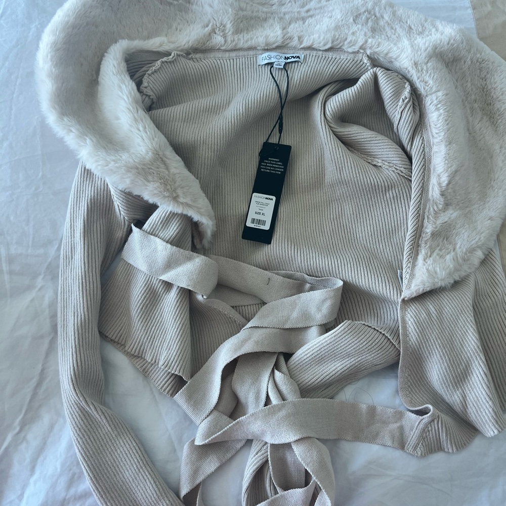 Cozy Cream Faux-Fur Trim Wrap Crop Top - Women - Picture 2 of 3